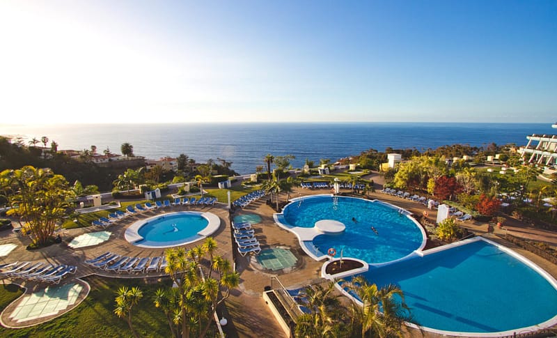 Swimming pool at Coral La Quinta Park Suites in Tenerife
